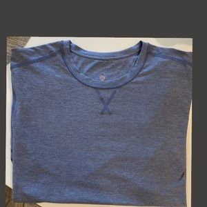 mens XXL LULULEMON short sleeve